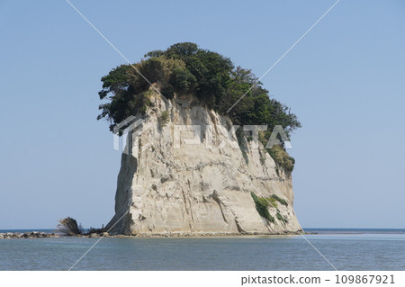 Mitsuke Island May 2023 109867921