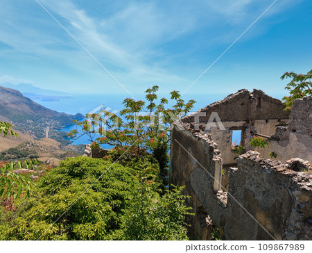 Ruins of the original settlement of Maratea. italy Ruins of the original settlement of Maratea. italy 109867989