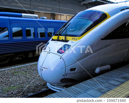 九州鐵道博多站長崎本線特急列車 109871980