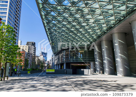 Azabudai Hills Mori JP Tower Entrance, Minato-ku, Tokyo 109873379