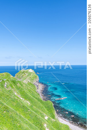Shakotan Town, Hokkaido - Cape Kamui in summer with a beautiful clear Shakotan blue sea 109876136