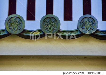 有「禦佐切紋章」的瓷磚(岡山城迴廊門/岡山縣岡山市北區) 有「禦佐切紋章」的瓷磚(岡山城迴廊門/岡山縣岡山市北區) 109879049