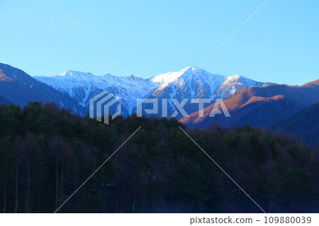 十二月的伊那眺望:信州的山 十二月的伊那眺望:信州的山 109880039