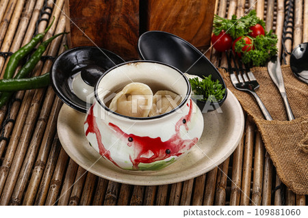 Russian siberian dumplings Pelmeni with meat Russian siberian dumplings Pelmeni with meat 109881060