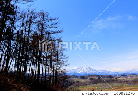 Hokushin Five Mountains in April Mountains of Shinshu Snow-capped Hokushin Five Mountains Hokushin Five Mountains in April Mountains of Shinshu Snow-capped Hokushin Five Mountains 109881270