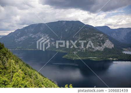 View of Lake Hallstatter from the observation deck View of Lake Hallstatter from the observation deck 109881439