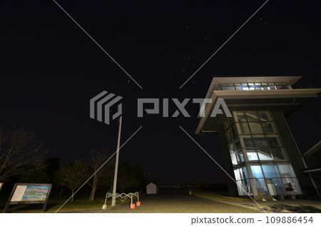 Higashiyoka Tidal Flat Visitor Center before dawn Higashiyoka Tidal Flat Visitor Center before dawn 109886454