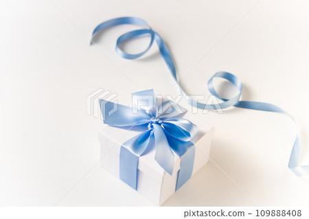 Pure, refreshing and elegant color saxophone blue ribbon gift 109888408
