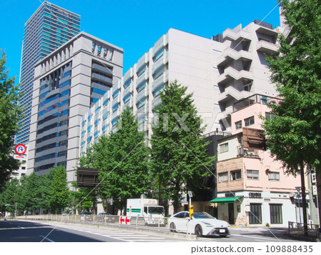 [東京都港區]夏季櫻田街 - 神谷町十字路口附近（2023年7月） 109888435