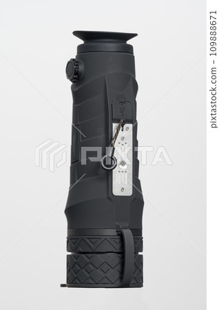 Long-range monocular isolated on a white background. 109888671
