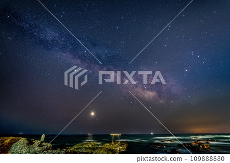 大洗/上磯鳥居和春天的銀河 109888880