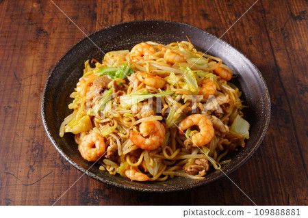 Seafood fried noodles Seafood fried noodles 109888881