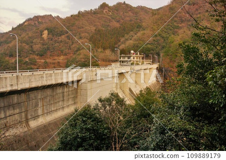 Embankment of Sugo Dam Embankment of Sugo Dam 109889179