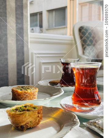 Turkish tea in traditional glass, Izmir , Turkey 109889370