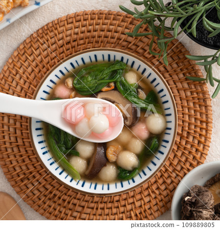 湯圓 冬至 鹹湯圓 紅色 白色 粉色 Tang yuan タンユエン 団子 109889805