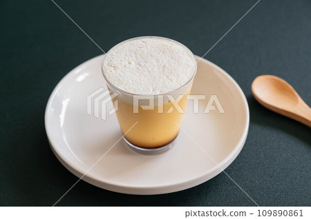 鮮奶油布丁 109890861
