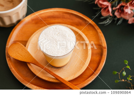下午茶時間奶油布丁 109890864