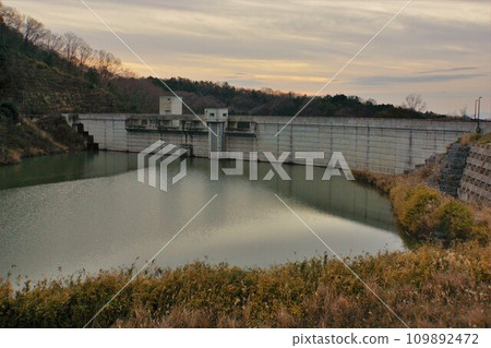 Embankment of Iwai River Dam 109892472