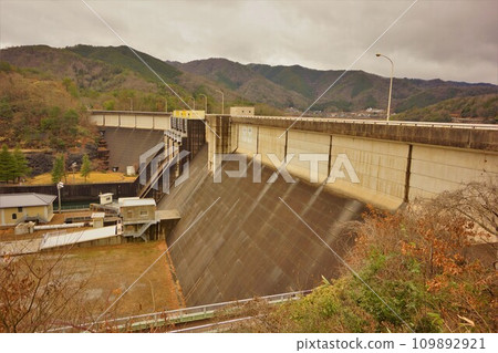 Embankment of Haji Dam Embankment of Haji Dam 109892921