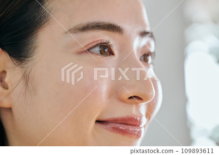 30多歲女人的美麗形象 109893611