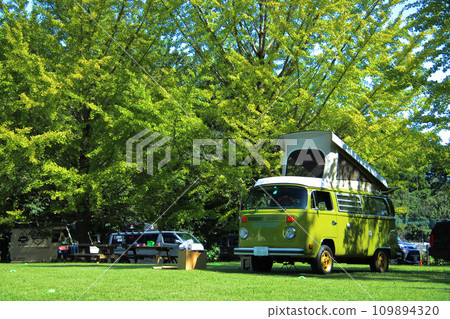 復古露營車 109894320
