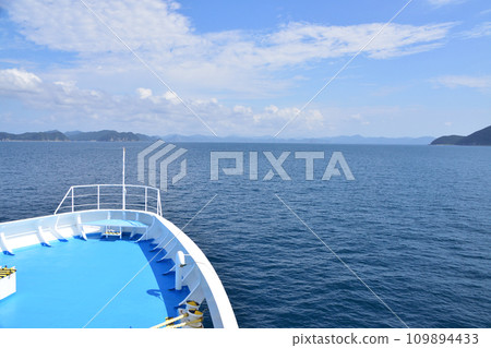 Ferry journey from Fukue Port in Goto City, Nagasaki Prefecture to Aokata Port in Shinkamigoto Town 109894433
