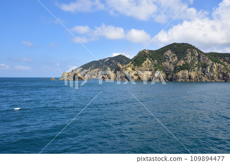 Ferry journey from Fukue Port in Goto City, Nagasaki Prefecture to Aokata Port in Shinkamigoto Town 109894477