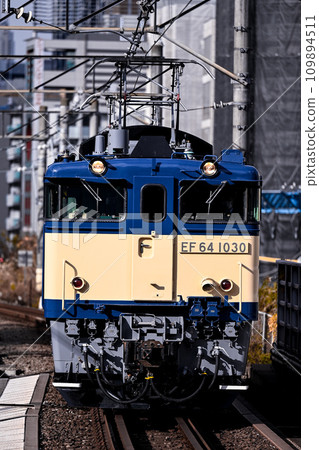 EF64 for the city 109894511