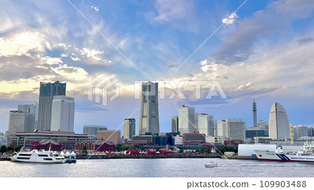 從大棧橋看到的「神奈川縣」港未來的街景 109903488