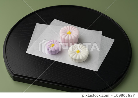 Rakugan Higan Obon Buddha image Rakugan Higan Obon Buddha image 109905657