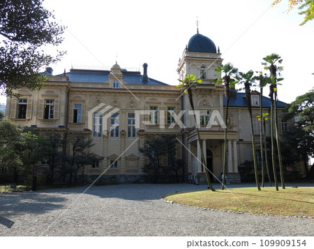 秋天的舊岩崎官邸庭園(西式建築/正門側) 秋天的舊岩崎官邸庭園(西式建築/正門側) 109909154