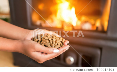 Harmony in Hands: Woman's Grasp on Sustainable Biomass Harmony in Hands: Woman's Grasp on Sustainable Biomass 109912193