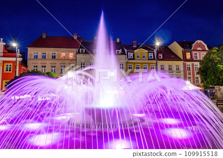 2022-08-29 night lighting fountain on Market Square in Walbrzych, Polan 109915518