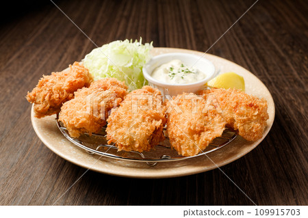 Deep fried oysters  109915703