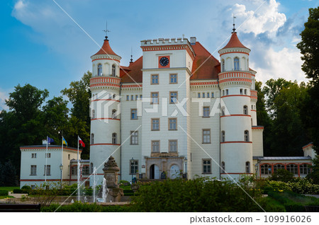 2022-08-26; historical building of the Voyanov Palace. Wojanow is a town in Lower Silesia. Wojanow. Poland. 2022-08-26; historical building of the Voyanov Palace. Wojanow is a town in Lower Silesia. Wojanow. Poland. 109916026