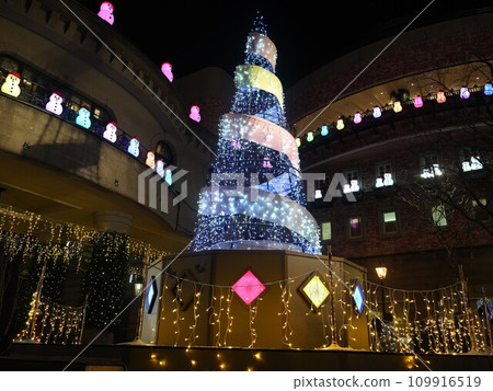 Spectacular views of Hokkaido: Illuminations at Shiroi Koibito Park Spectacular views of Hokkaido: Illuminations at Shiroi Koibito Park 109916519