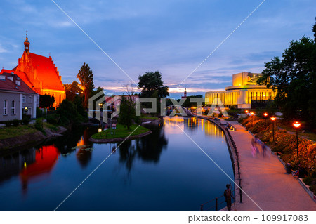 2022-07-07 old town on embankment of Brda river at dusk. Bydgoszcz, Poland 109917083