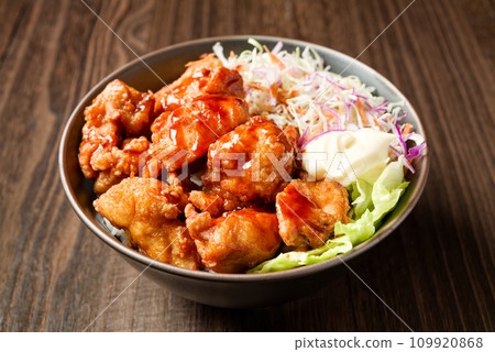 Fried bowl from bowl Fried bowl from bowl 109920868