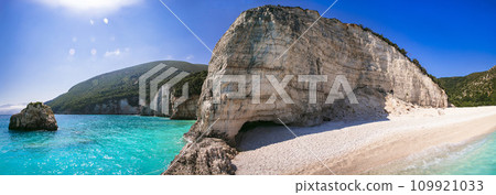 Greece best beaches of Ionian islands. Cephalonia (Kefalonia)- scenic desrted beach Fteris 109921033