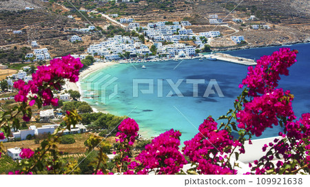 Best beaches of Greece in Cyclades. Stunning Greek beaches in Amorgos island, scenic Aegialis bay with turquoise sea 109921638