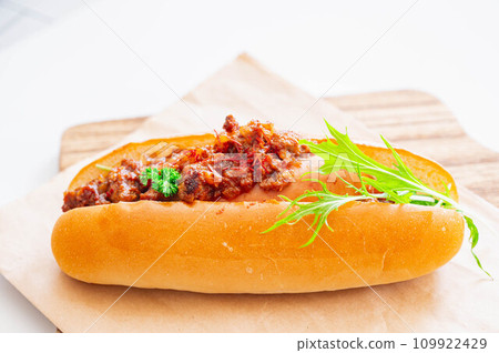 spicy hot chili dog 109922429