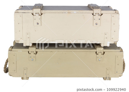 Army ammunition yellow colored crate. Army ammunition yellow colored crate. 109922940