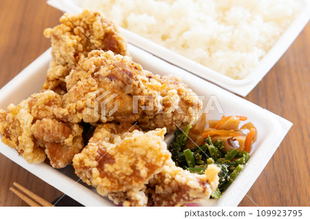 Lunch boxed lunches Lunch boxed lunches 109923795