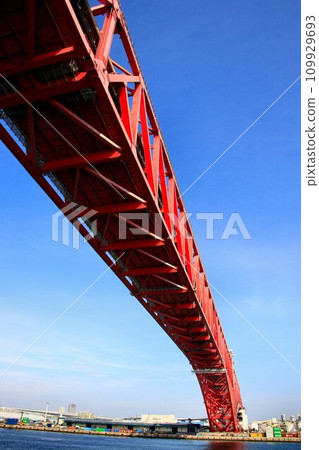 Total length 980m, center span 510m!! Japan's longest truss bridge... ``Minato Ohashi'' with beautiful truss structure 109929693