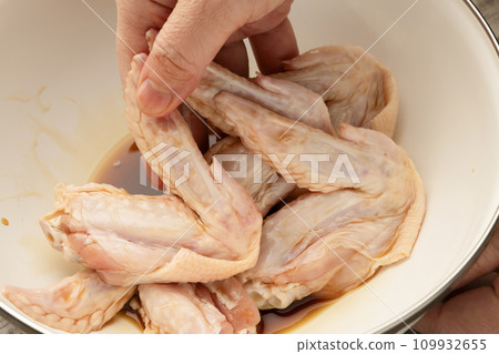 Chicken wings with soy sauce and seasoning Chicken wings with soy sauce and seasoning 109932655