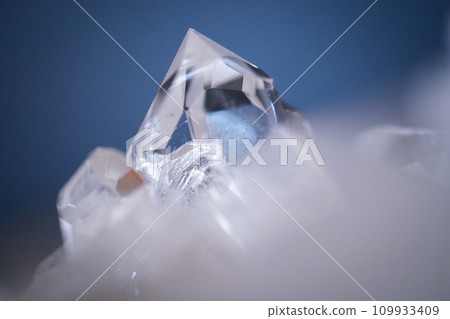 crystal crystal crystal crystal 109933409