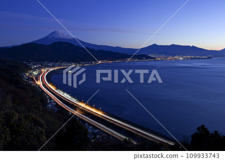 Suruga Bay, Tomei Expressway, Yui Fishing Port and Mt. Fuji at dawn Suruga Bay, Tomei Expressway, Yui Fishing Port and Mt. Fuji at dawn 109933743