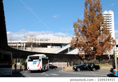 Hankyu Nishinomiya Kitaguchi Station 109934455