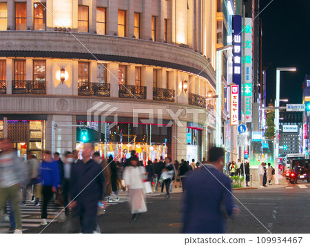 Ginza evening view - Ginza 4-chome intersection at night (November 2023) 109934467