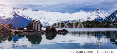 Garibaldi Lake in Canadian Mountain Landscape Nature Background. 109934930
